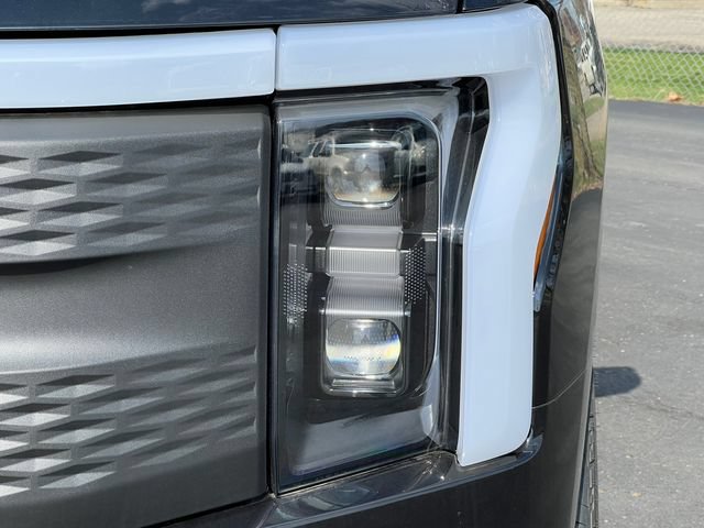 New 2025 Ford F150 Lightning Flash AWD/4WD image 41