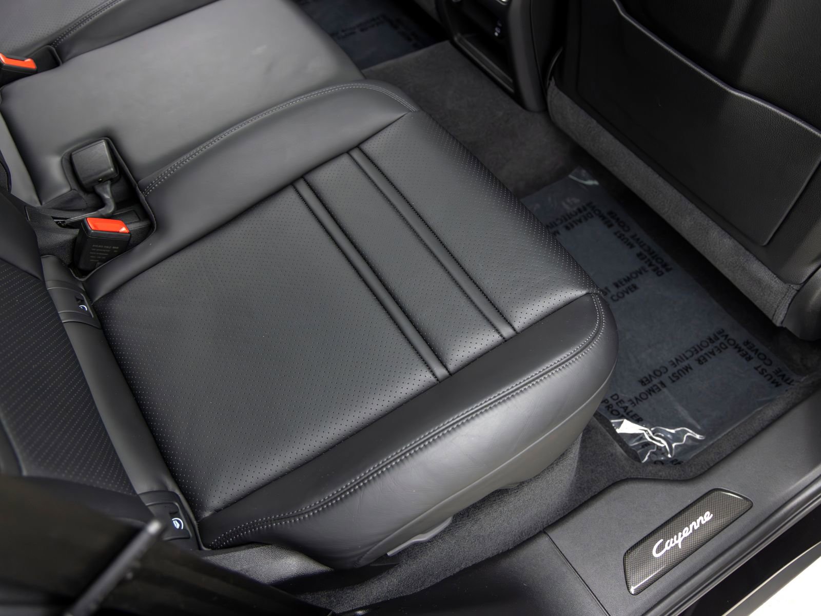Certified 2023 Porsche Cayenne GTS AWD/4WD image 49