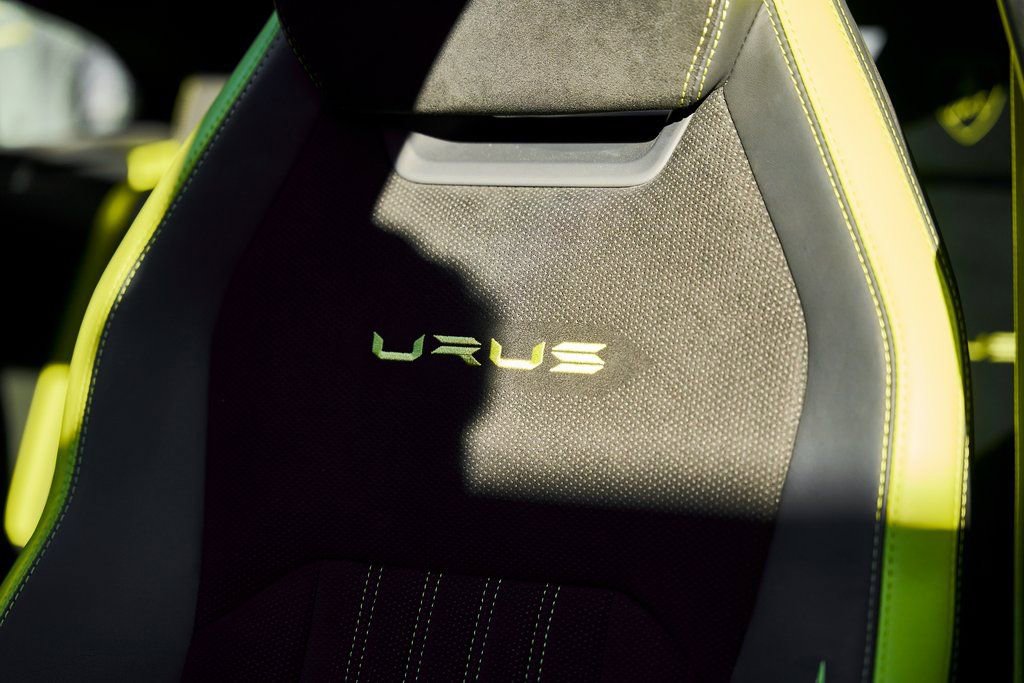 Used 2024 Lamborghini Urus Performante AWD/4WD image 50