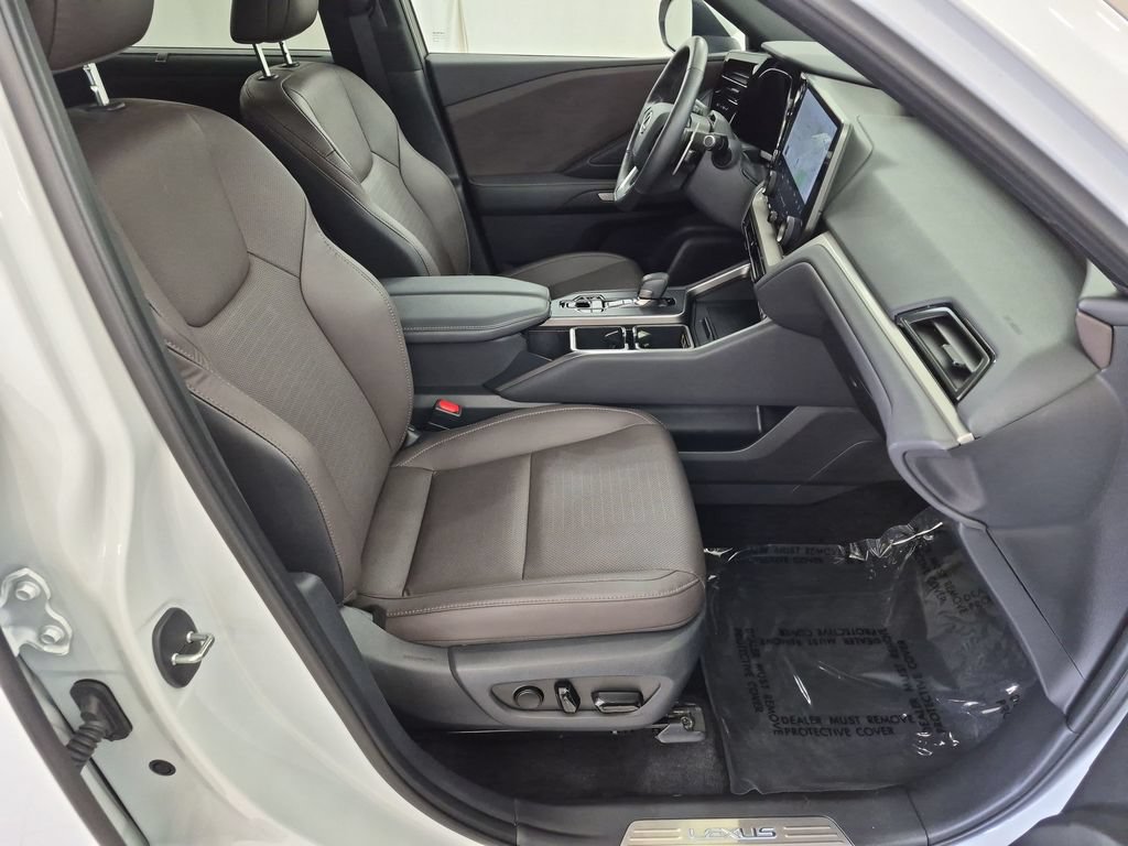 Used 2025 Lexus TX 350 AWD w/ Technology Package image 37