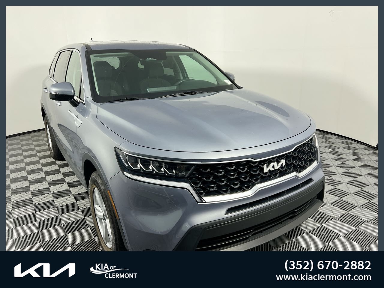 Certified 2023 Kia Sorento LX AWD/4WD image 1