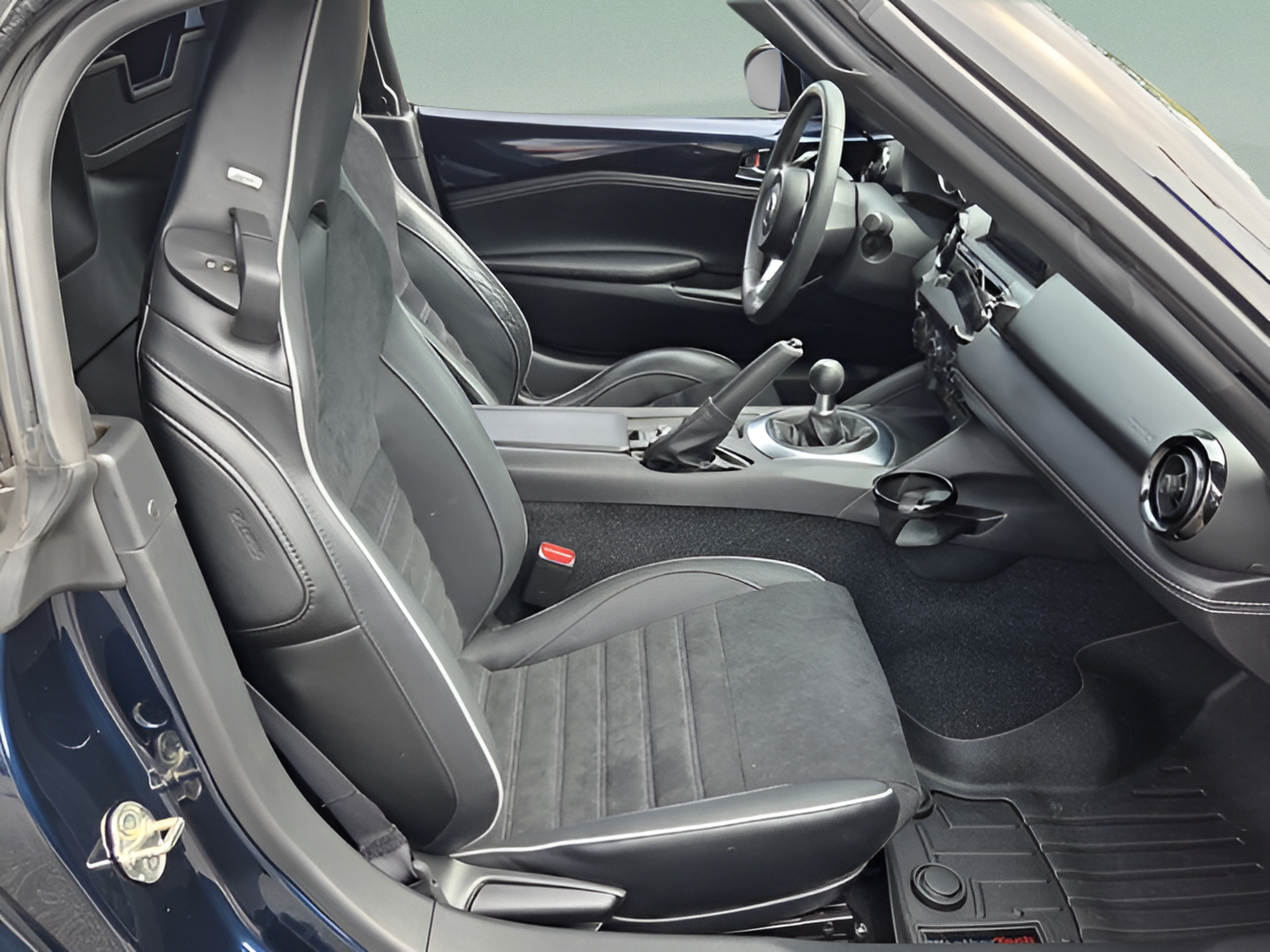 Used 2023 MAZDA MX-5 Miata Club w/ Brembo/BBS Recaro Package RWD image 14
