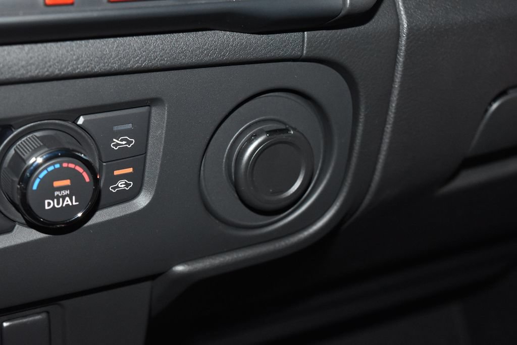Certified 2025 Nissan Frontier PRO-4X AWD/4WD image 15