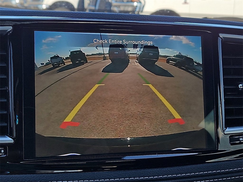 Used 2024 Chrysler Pacifica Limited w/ S Appearance Package image 27