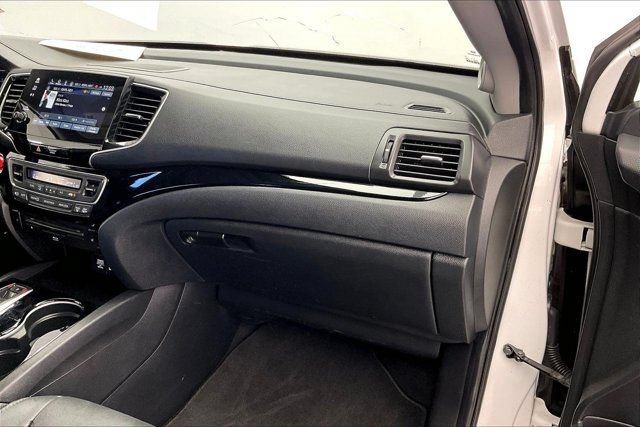 Used 2021 Honda Pilot Touring image 15