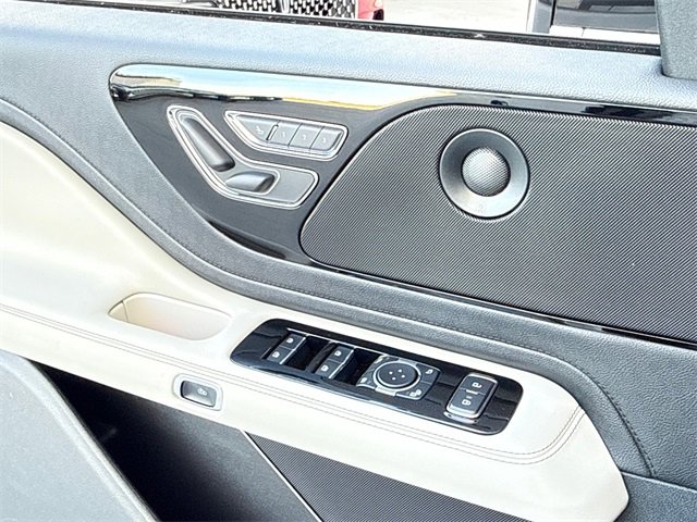 New 2026 Lincoln Aviator Reserve image 29