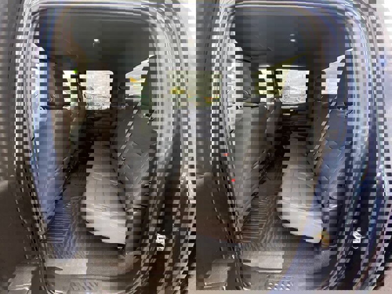 Used 2021 Chevrolet Silverado 1500 LT image 19