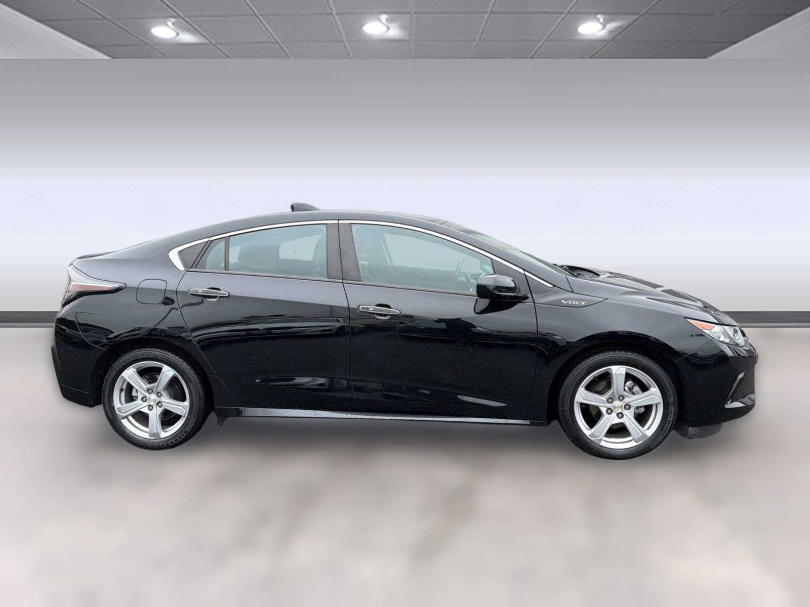 Used 2018 Chevrolet Volt LT w/ Comfort Package FWD image 8