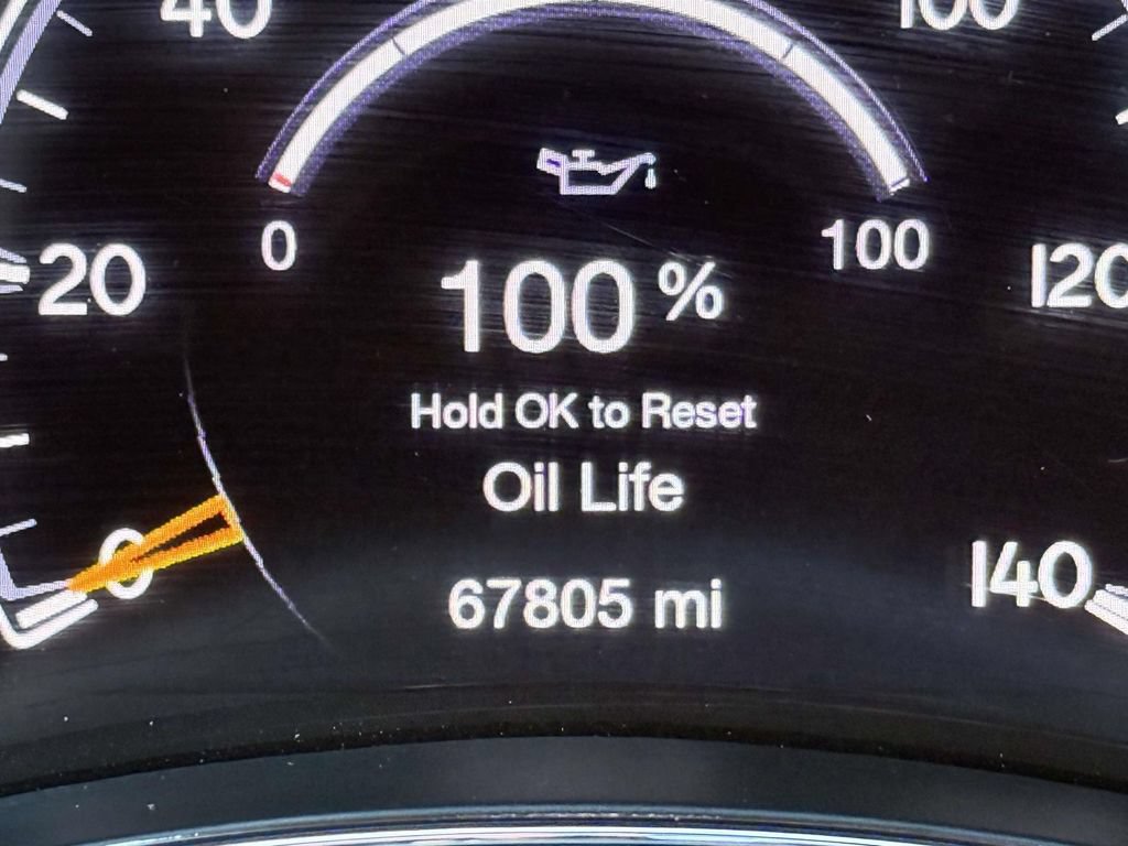 Used 2018 Jeep Grand Cherokee Trailhawk w/ Trailhawk Luxury Group AWD/4WD image 26