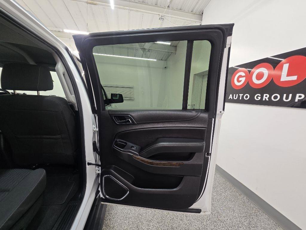 Used 2020 Chevrolet Suburban LS RWD image 29