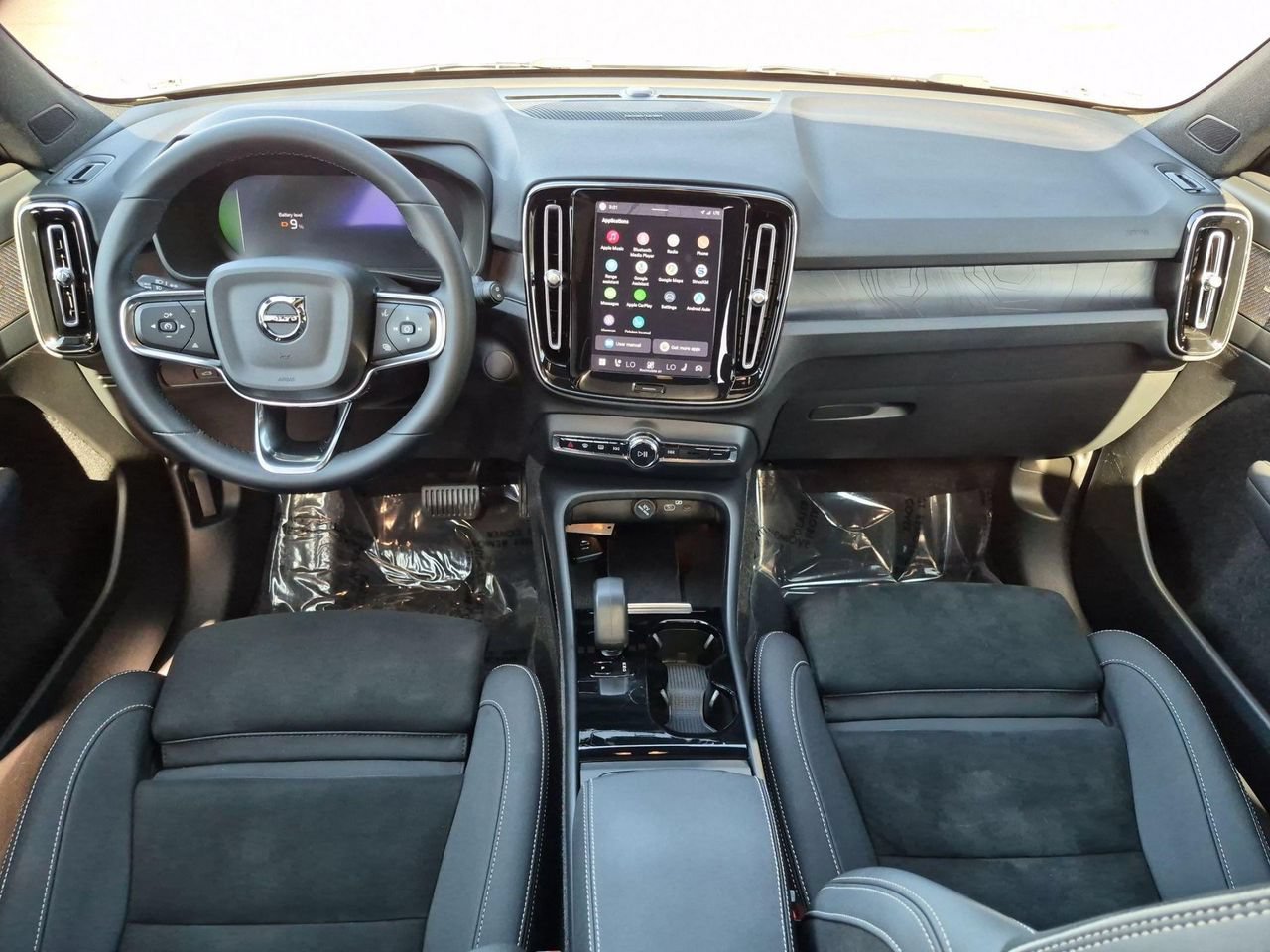 Certified 2023 Volvo XC40 Recharge Ultimate AWD/4WD image 23