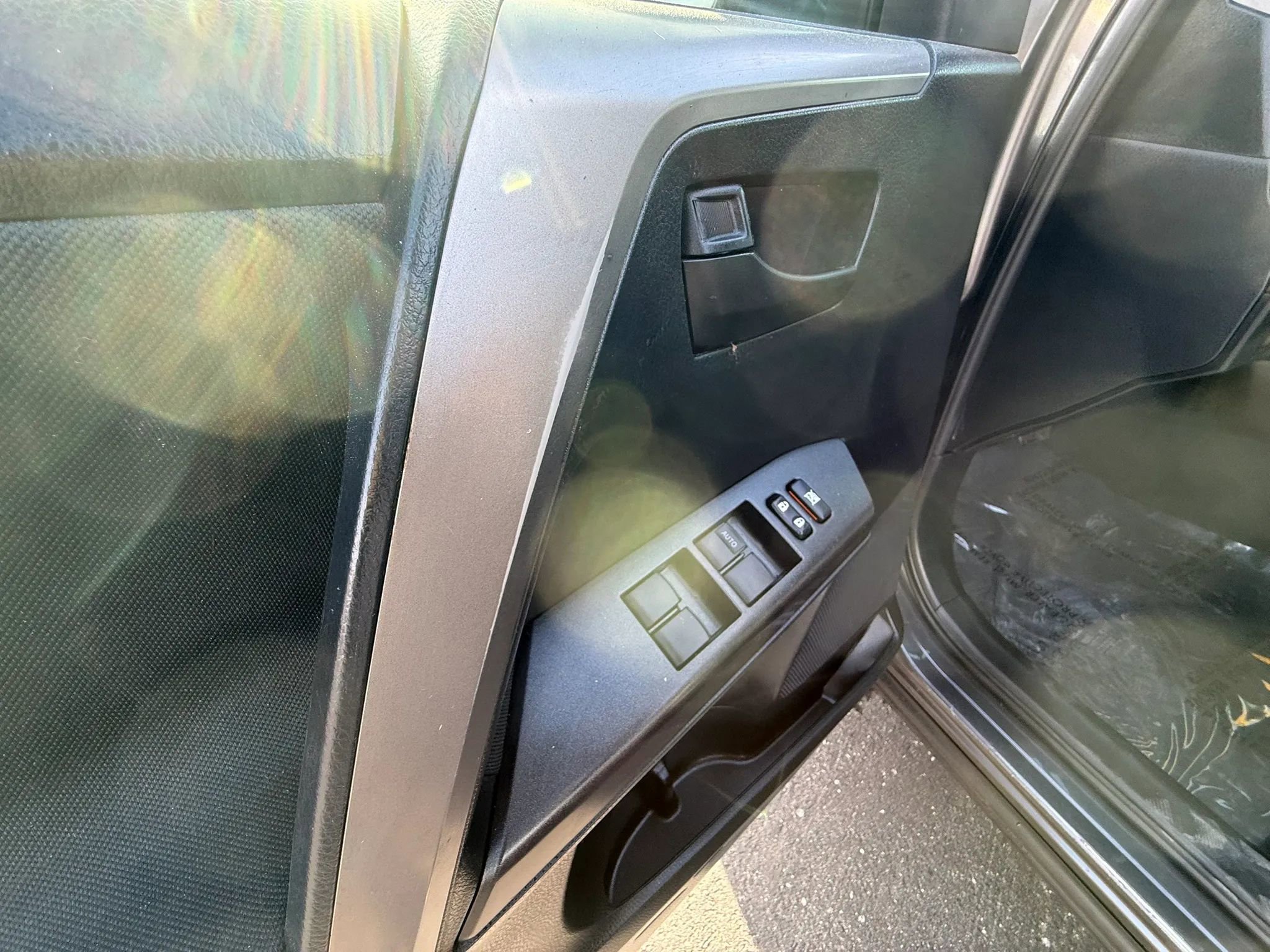 Used 2017 Toyota RAV4 LE image 16