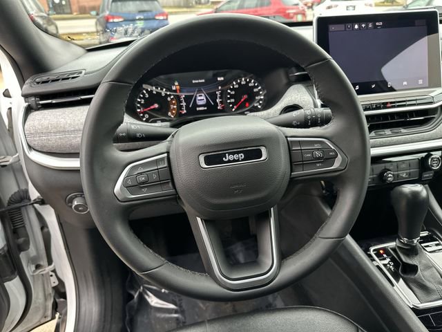 Used 2024 Jeep Compass Latitude image 13