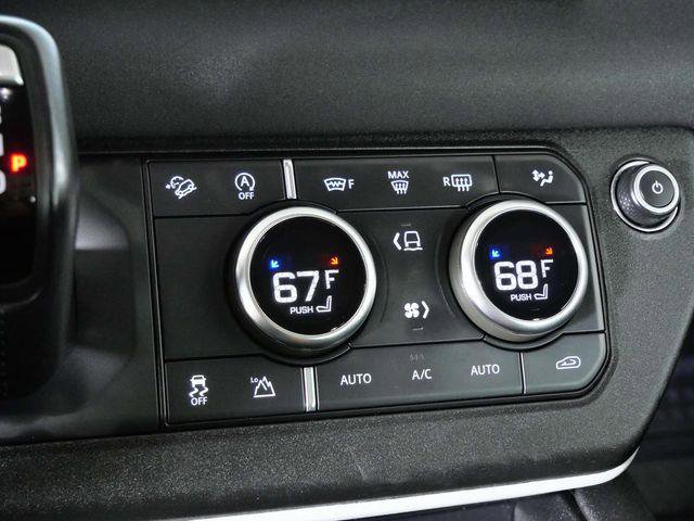 Used 2022 Land Rover Defender 110 SE image 20