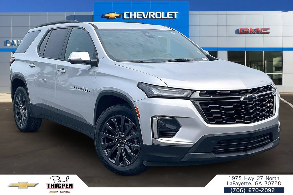 Used 2022 Chevrolet Traverse RS FWD image 1