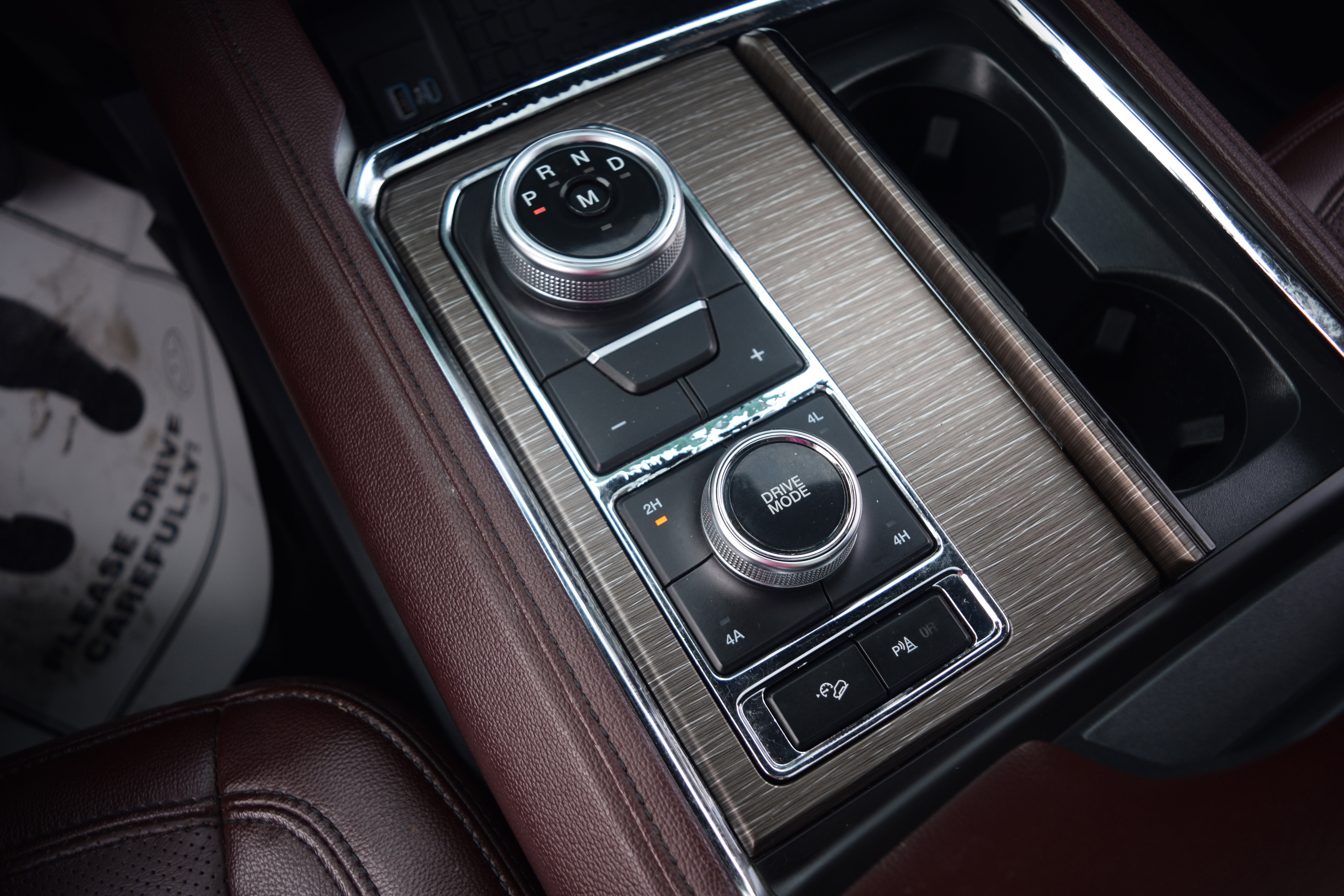 Used 2023 Ford Expedition Limited image 11