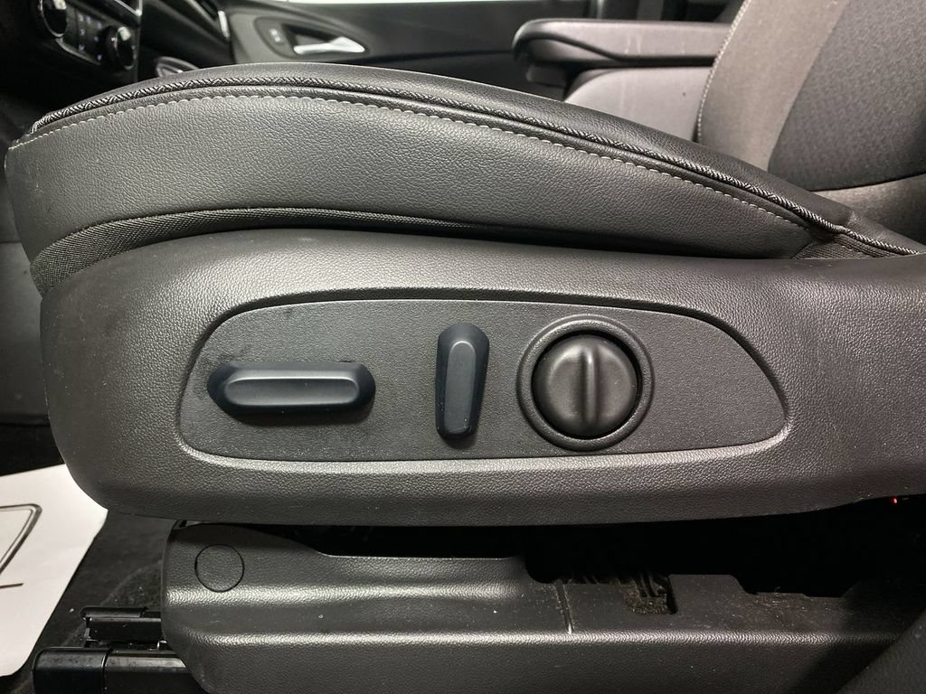 Certified 2024 Buick Encore GX Preferred w/ Comfort Package FWD image 12