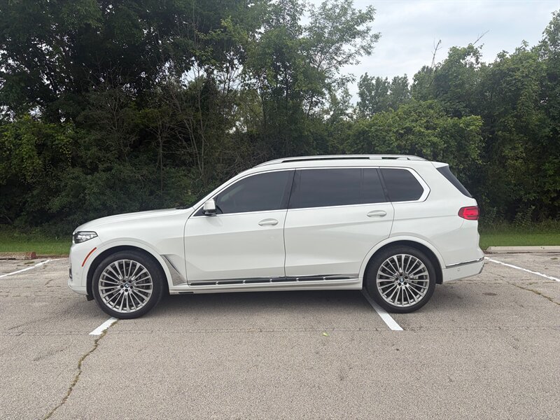 Used 2020 BMW X7 xDrive40i w/ Premium Package AWD/4WD image 2