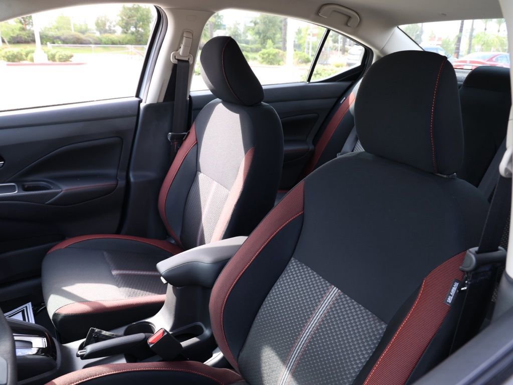 New 2025 Nissan Versa SR image 15
