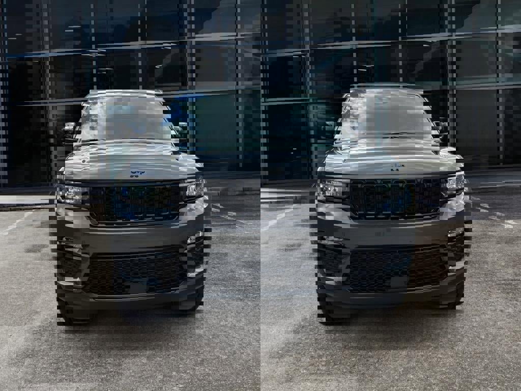 New 2025 Jeep Grand Cherokee Limited image 2