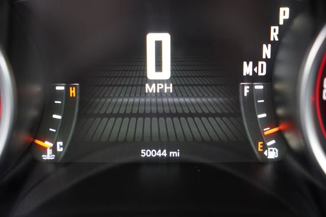 Certified 2016 Dodge Challenger R/T w/ Cold Weather Group image 28