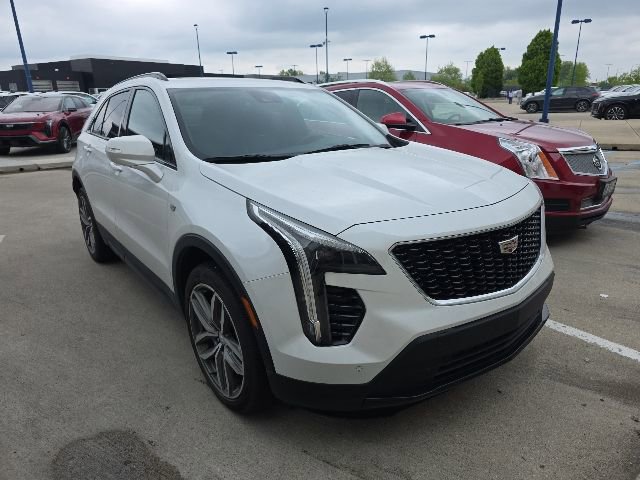 Used 2023 Cadillac XT4 Sport w/ Technology Package AWD/4WD image 2