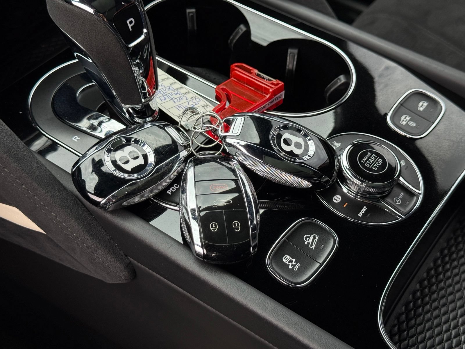 Used 2021 Bentley Bentayga Speed AWD/4WD image 54