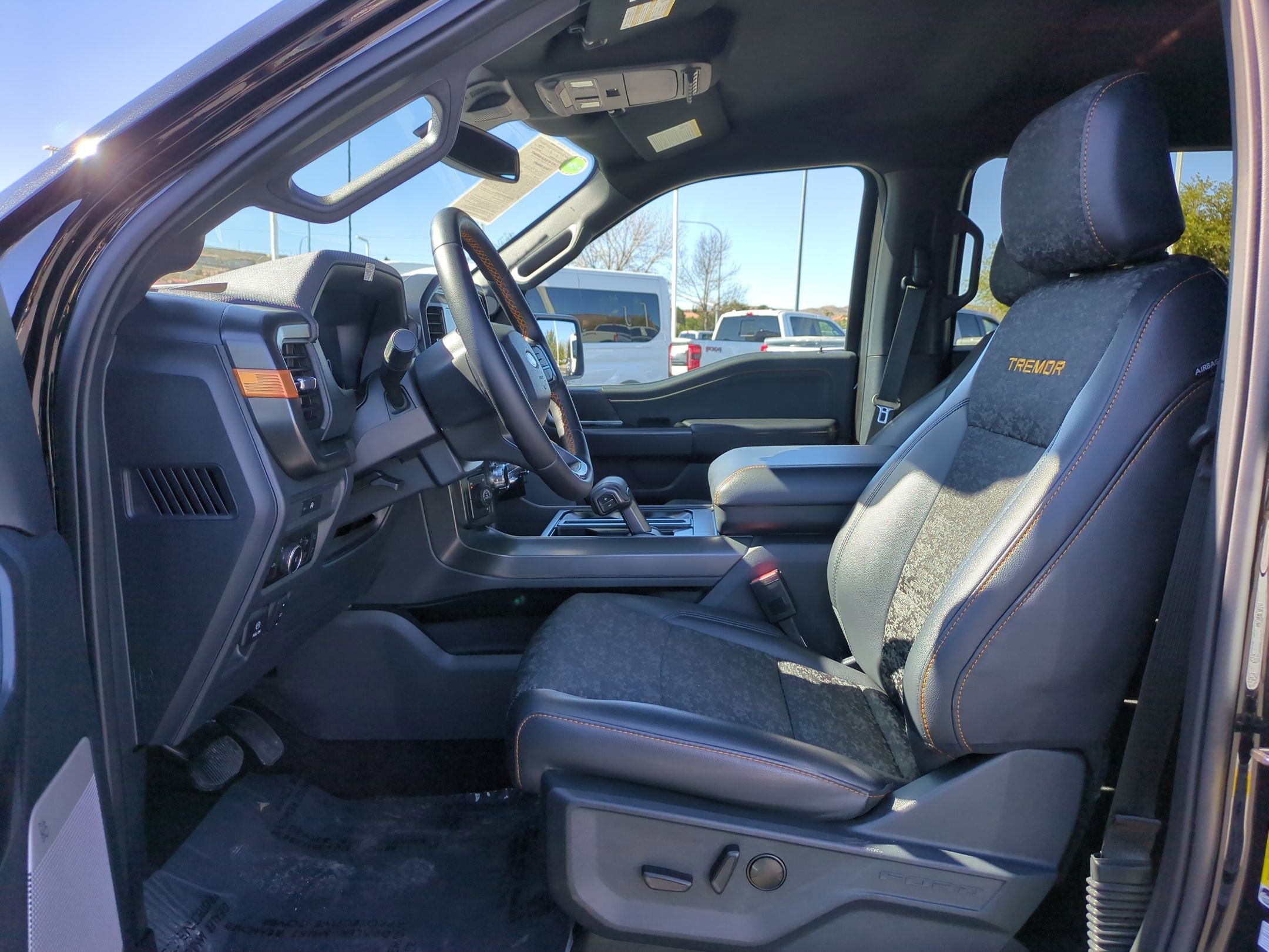 Used 2025 Ford F150 Tremor w/ Tow/Haul Package image 15