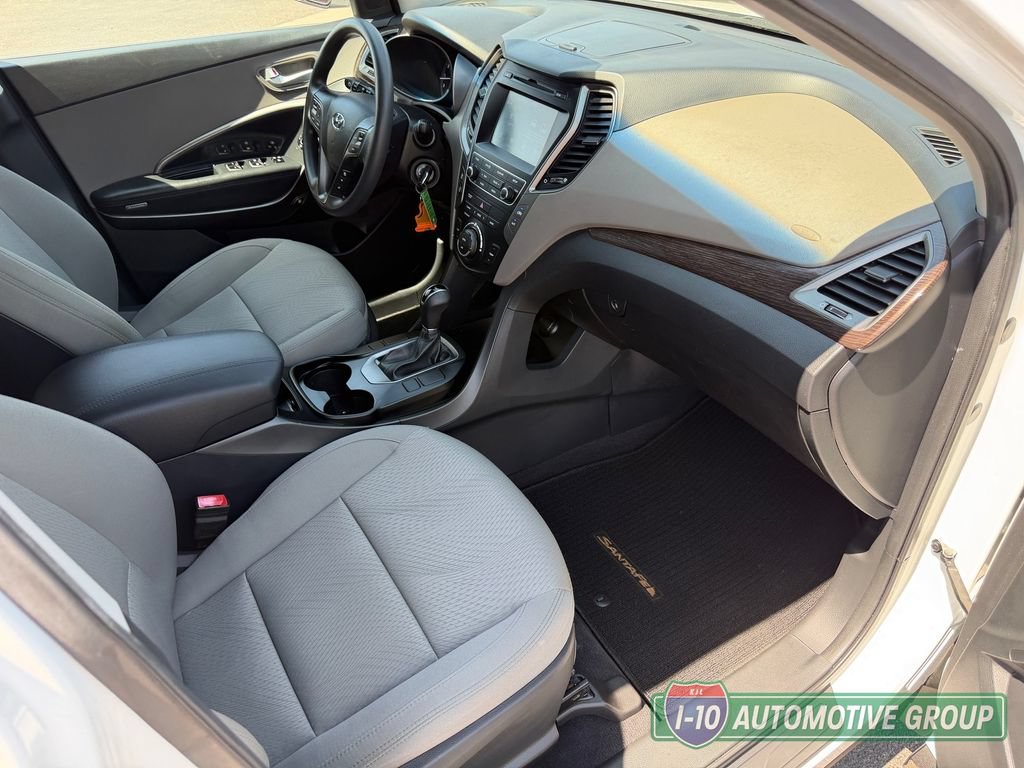 Used 2017 Hyundai Santa Fe Sport FWD image 30