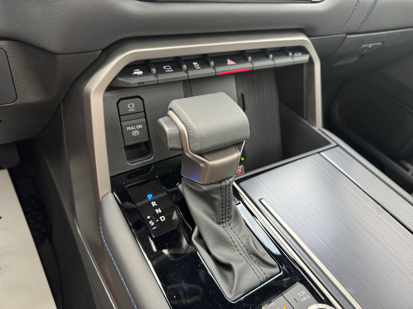 Used 2026 Toyota Tundra Platinum AWD/4WD image 8