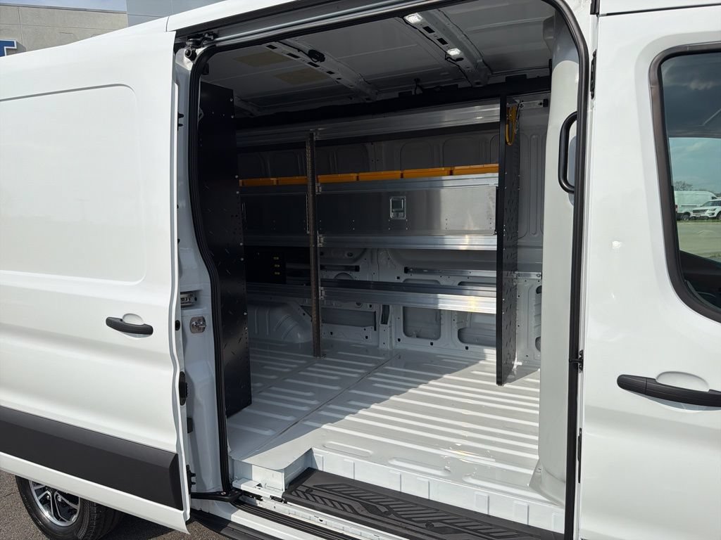 New 2026 Ford Transit 250 148 Medium Roof w/ Electrician Trade Package RWD image 16
