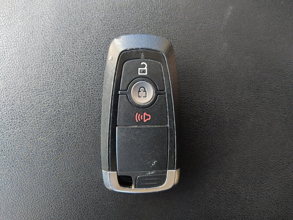 Used 2023 Ford Edge SEL image 32