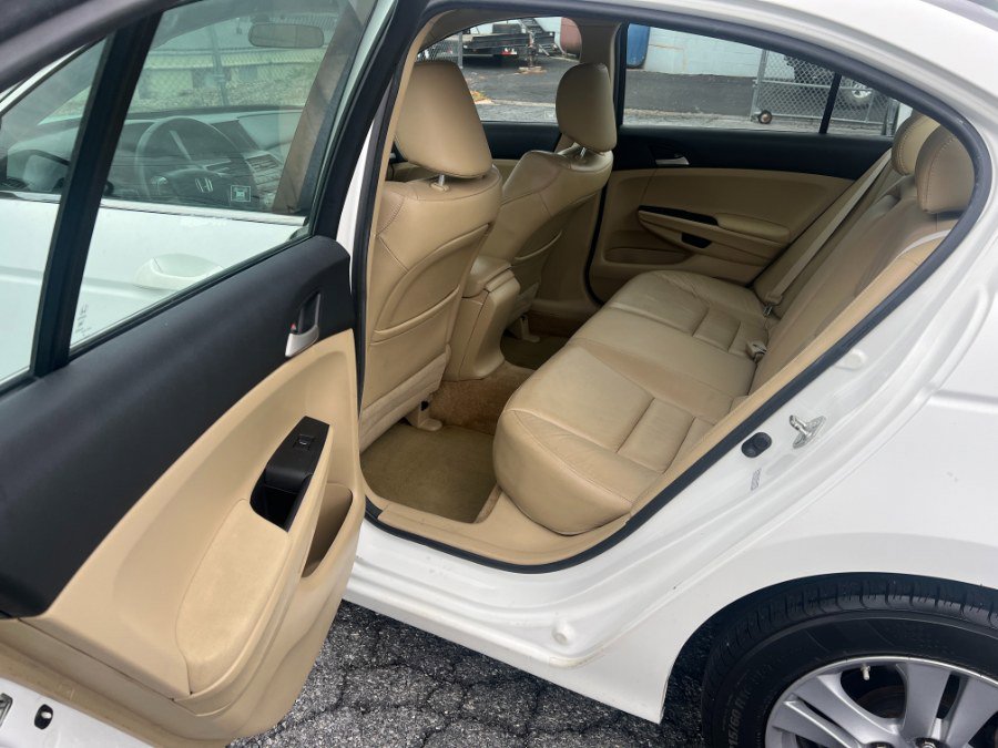 Used 2011 Honda Accord SE image 12