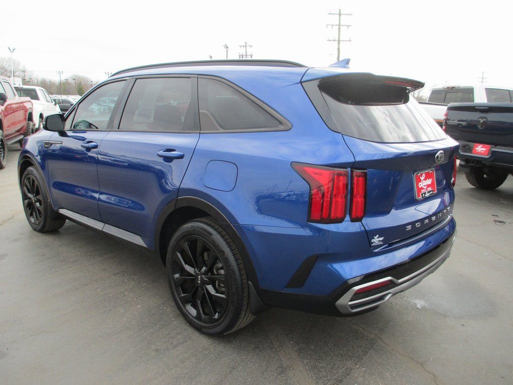 Used 2021 Kia Sorento SX image 9