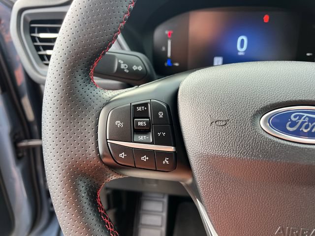 Certified 2025 Ford Escape ST-Line w/ Tech Pack #1 AWD/4WD image 16