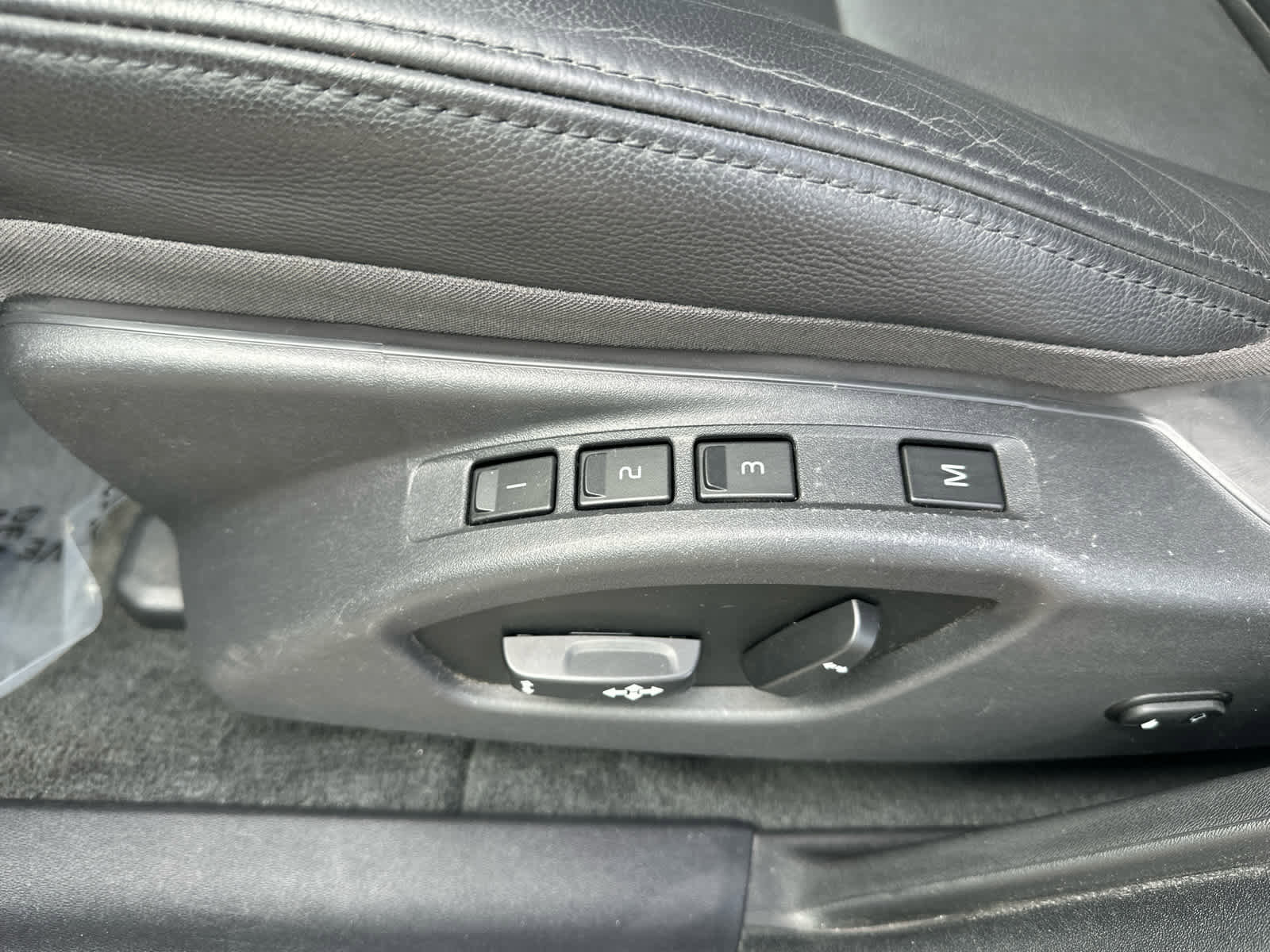 Used 2018 Volvo S60 T5 Inscription image 8