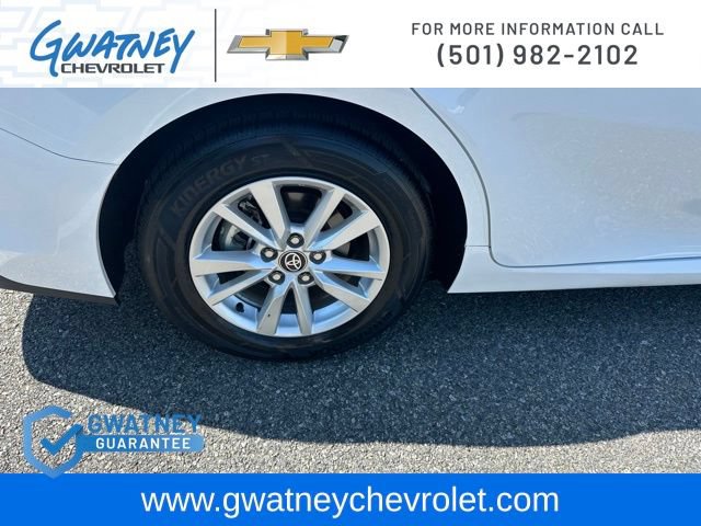 Used 2025 Toyota Camry LE FWD image 11