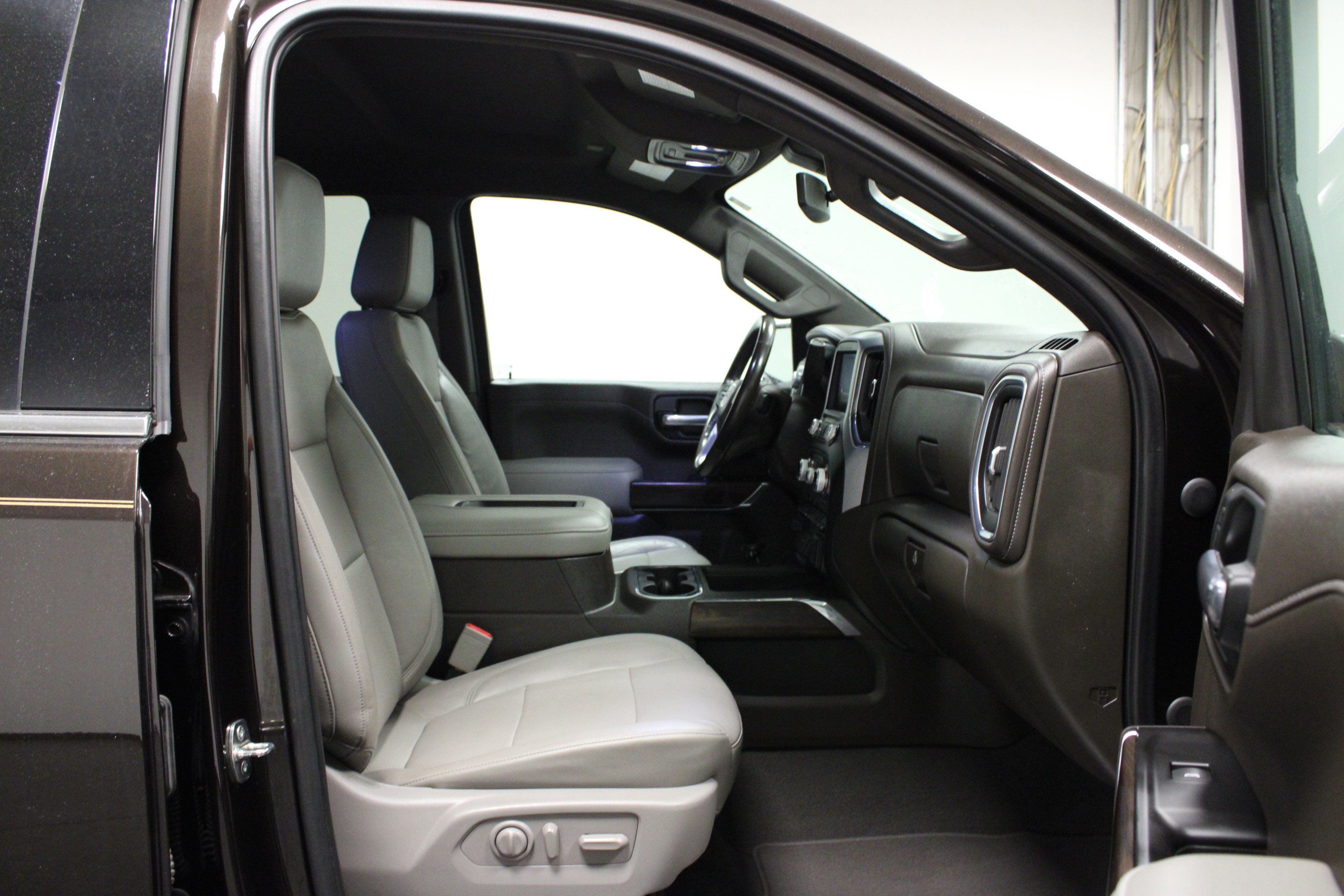 Used 2020 GMC Sierra 1500 SLT w/ SLT Premium Plus Package image 15