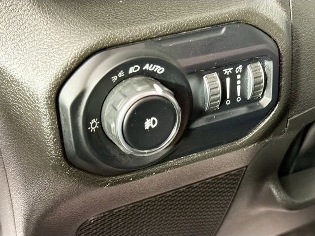 Used 2022 Jeep Wrangler Willys image 10