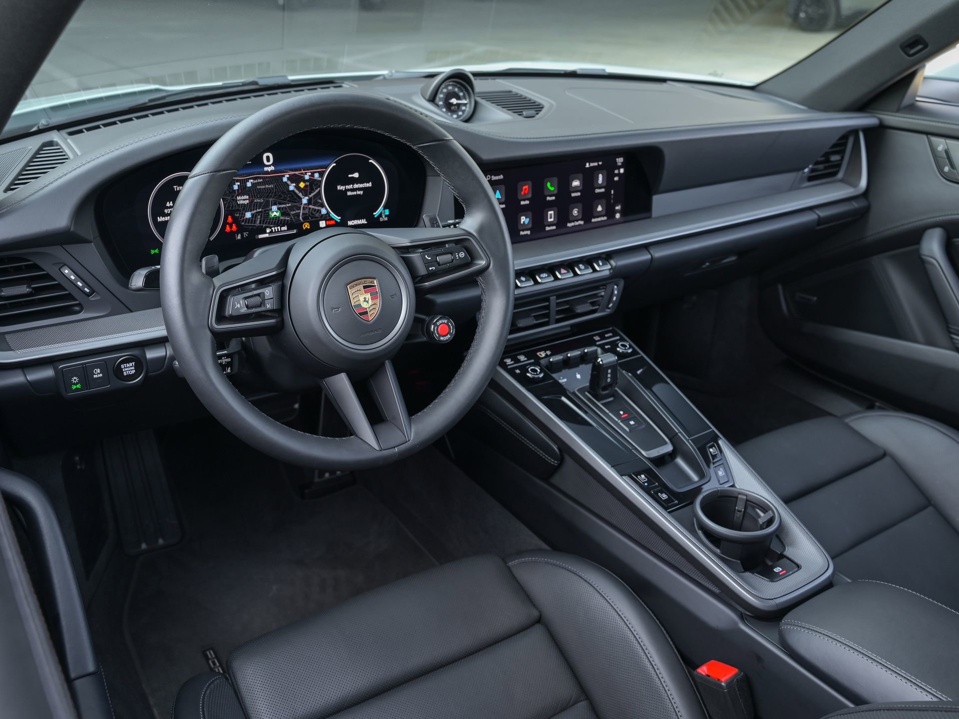 Used 2025 Porsche 911 Carrera RWD image 27