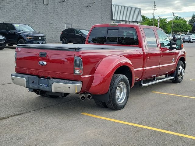 Used 2015 Ford F350 Lariat RWD image 4
