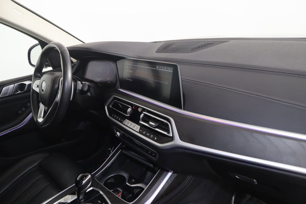 Used 2022 BMW X7 xDrive40i w/ Premium Package image 47