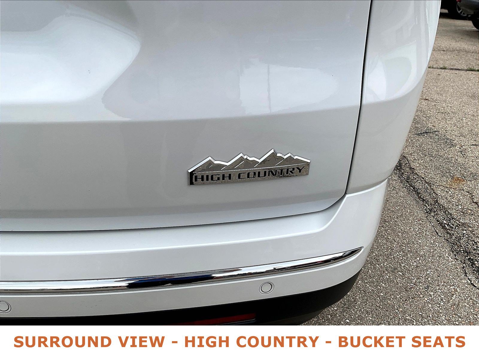 Used 2019 Chevrolet Traverse High Country w/ LPO, Floor Liner Package AWD/4WD image 24