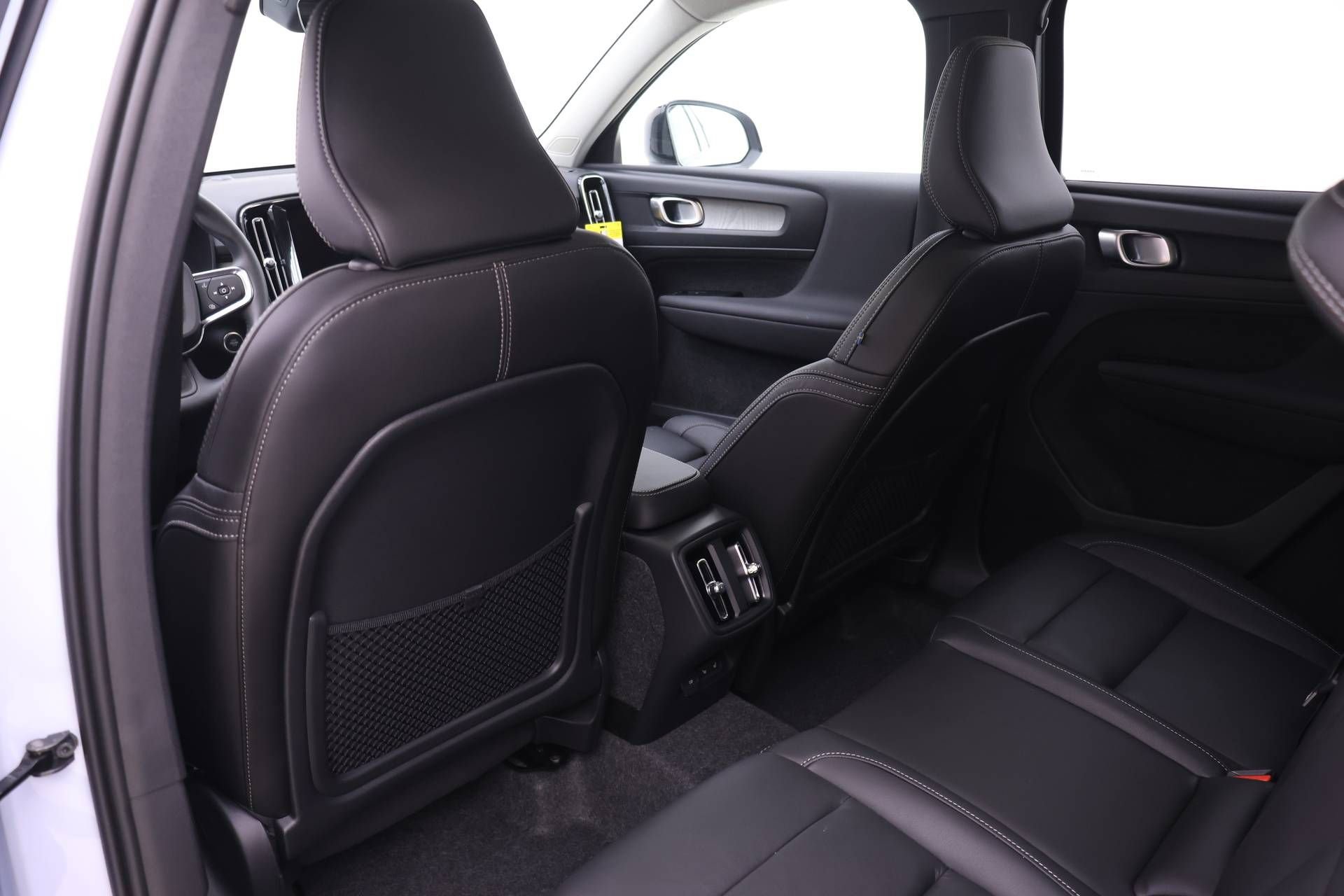 New 2026 Volvo XC40 B5 Plus AWD/4WD image 16