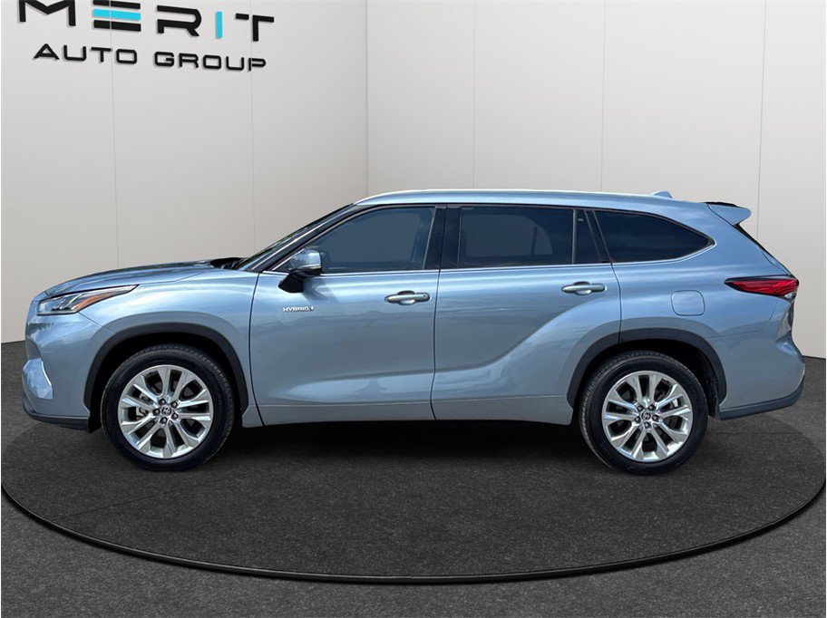 Used 2021 Toyota Highlander Limited FWD image 5