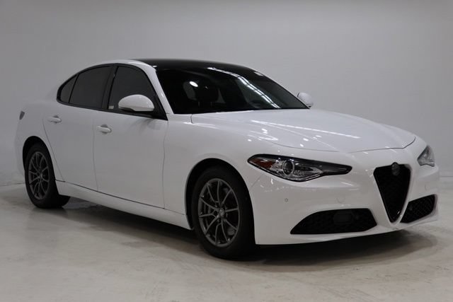 Used 2019 Alfa Romeo Giulia AWD w/ Cold Weather Package image 1