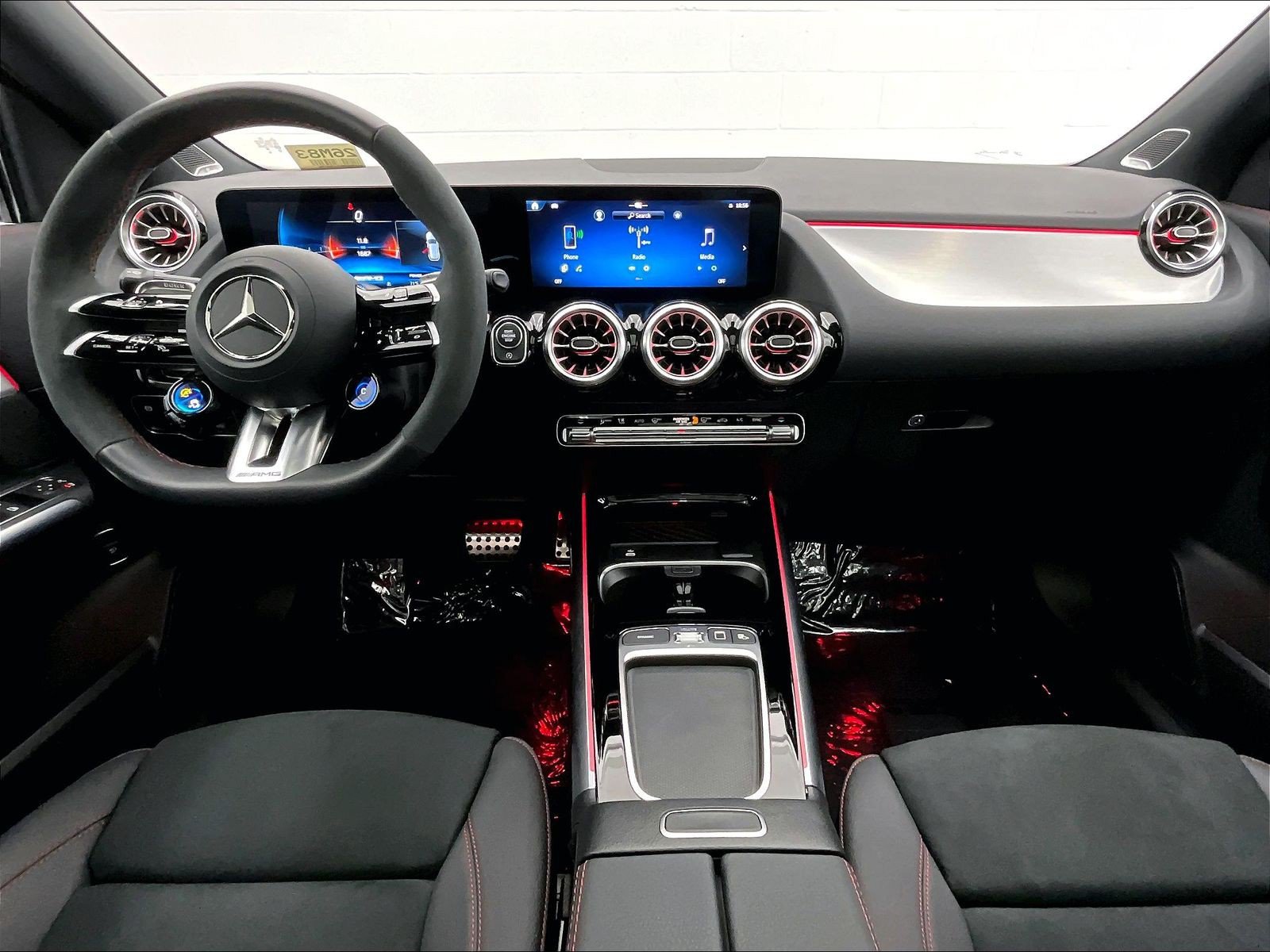 Used 2026 Mercedes-Benz GLA 35 AMG 4MATIC image 13