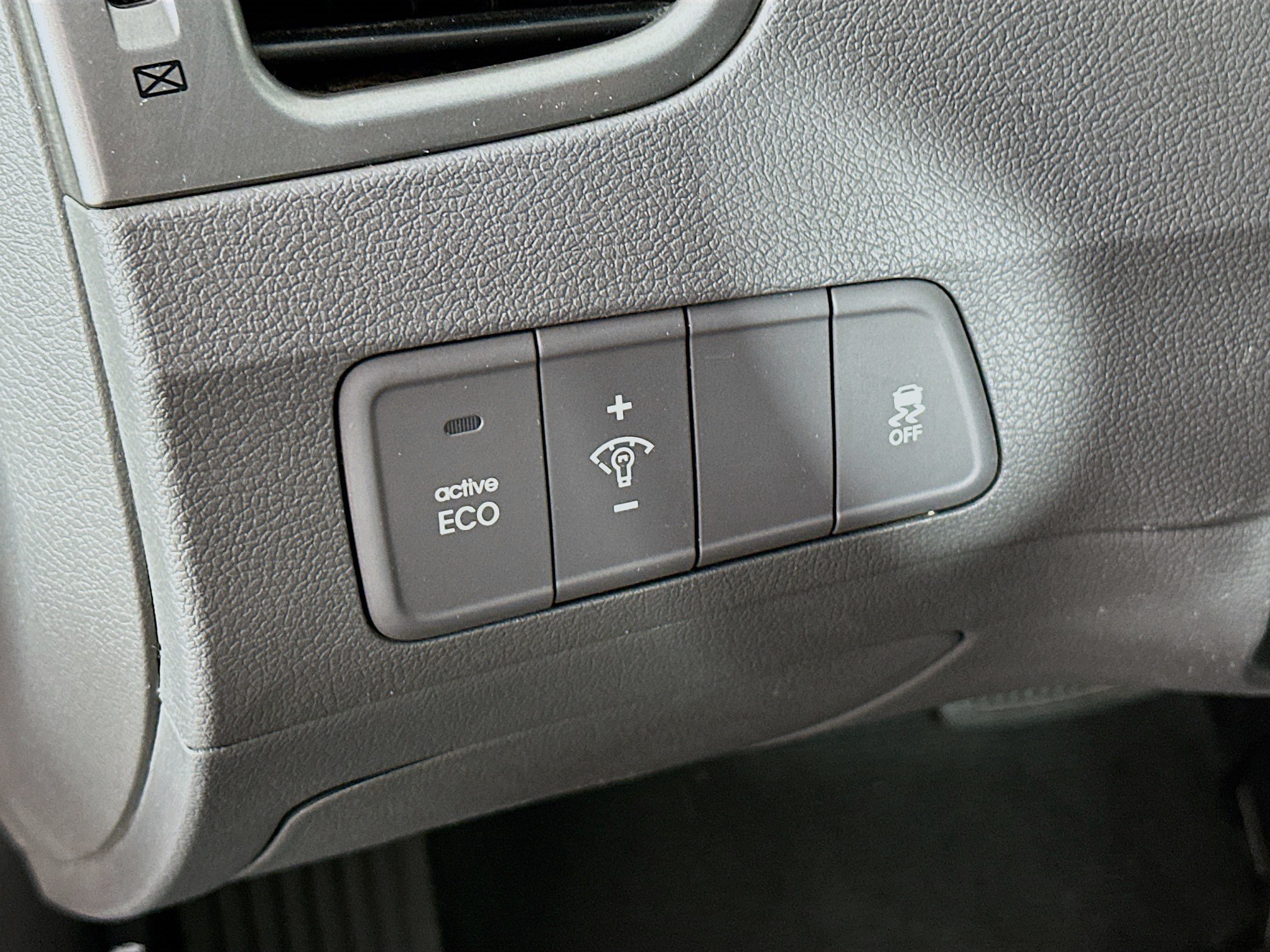 Used 2013 Hyundai Elantra GLS FWD image 16