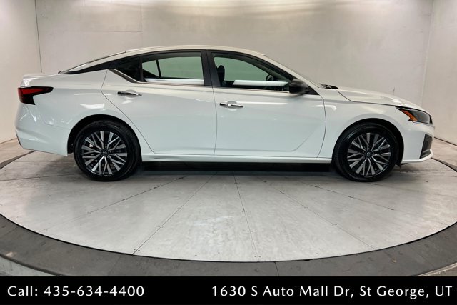 Used 2025 Nissan Altima 2.5 SV AWD/4WD image 6