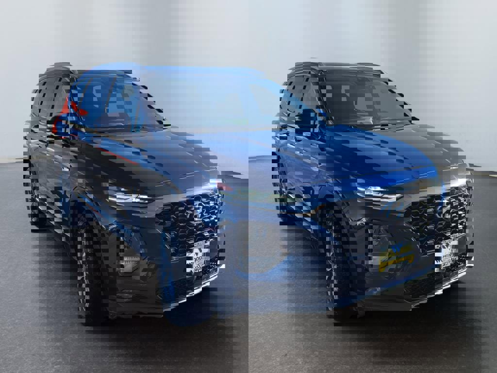 Used 2020 Hyundai Santa Fe Limited w/ Cargo Package image 3